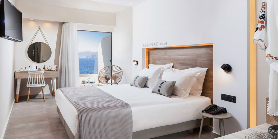 Deluxe double rooms with sea view